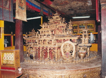 ポタラ宮に安置されているカーラチャクラ立体曼荼羅
