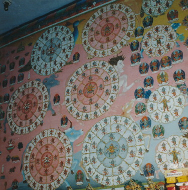 御語曼荼羅と御身曼荼羅；ダラムサラ時輪堂の壁画